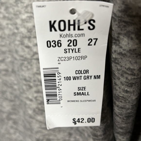 Croft & Barrow top with socks NWT feels like cuddle duds socks velour - Picture 6 of 8